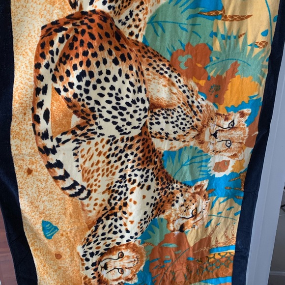 2  vintage beach towels approximately 30x56 NWOT leopard print 100% cotton - Picture 8 of 12